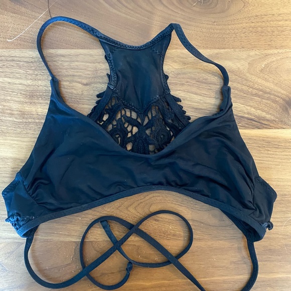 Bikini top - Picture 1 of 3